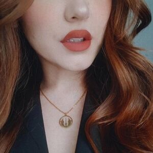 Meet your Posher, Pamela